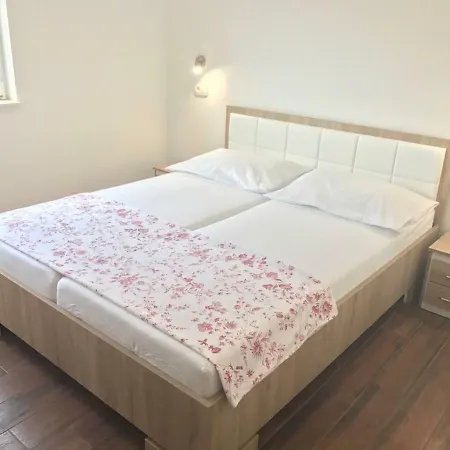 Apartment Luna Rossa Omis